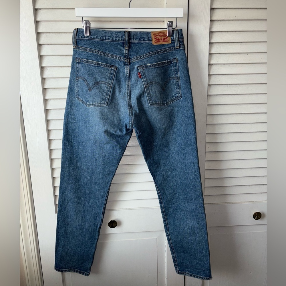 Levi’s Premium Wedgie Straight Crop Jeans Size 28 High Rise Medium Wash Denim - Picture 5 of 7